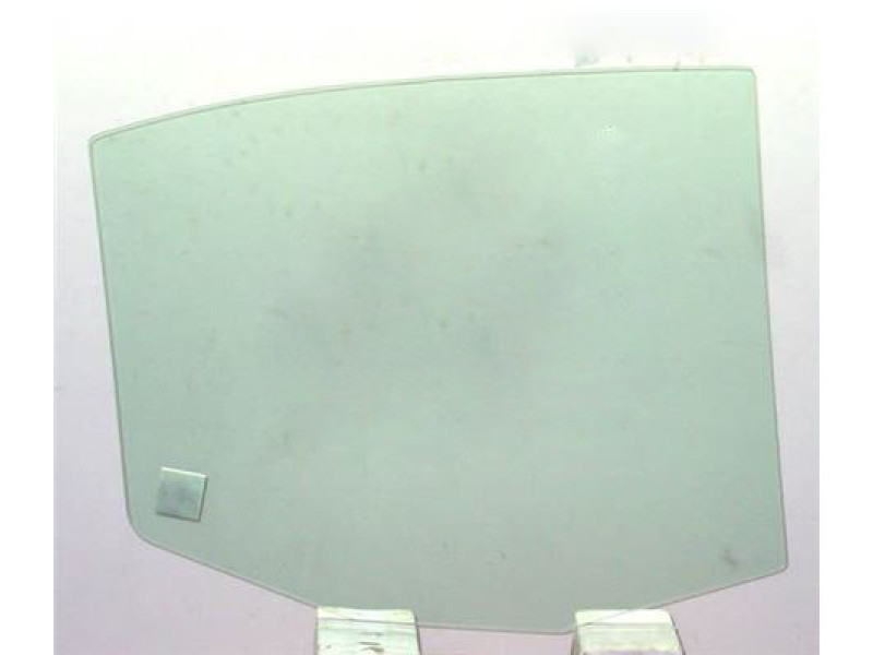Скло дверне заднє праве Skoda Octavia 1997-2004 / TOUR 2010