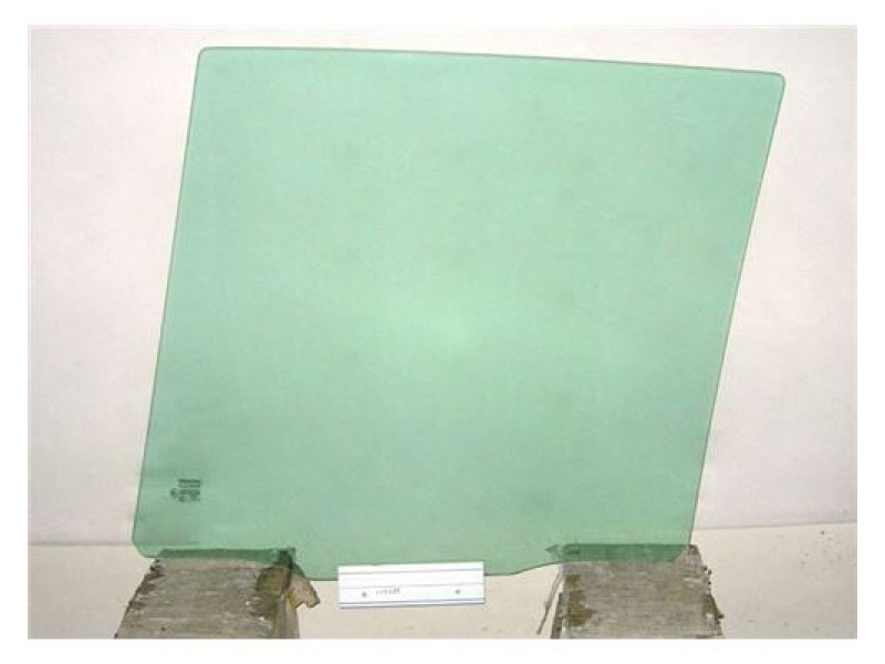 Скло дверне заднє праве Volvo XC90 02-14 (Sekurit)