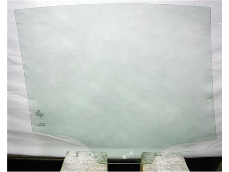 Скло дверне заднє праве VW Golf 7 13-20 хетчбек (Sekurit)