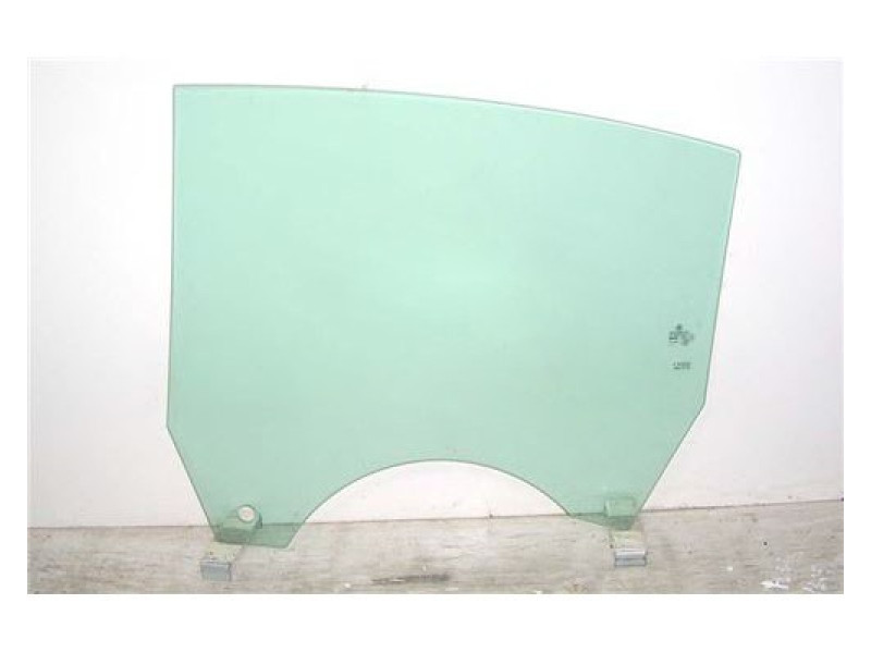 Скло дверне заднє праве VW Passat CC 08-16 (XYG)