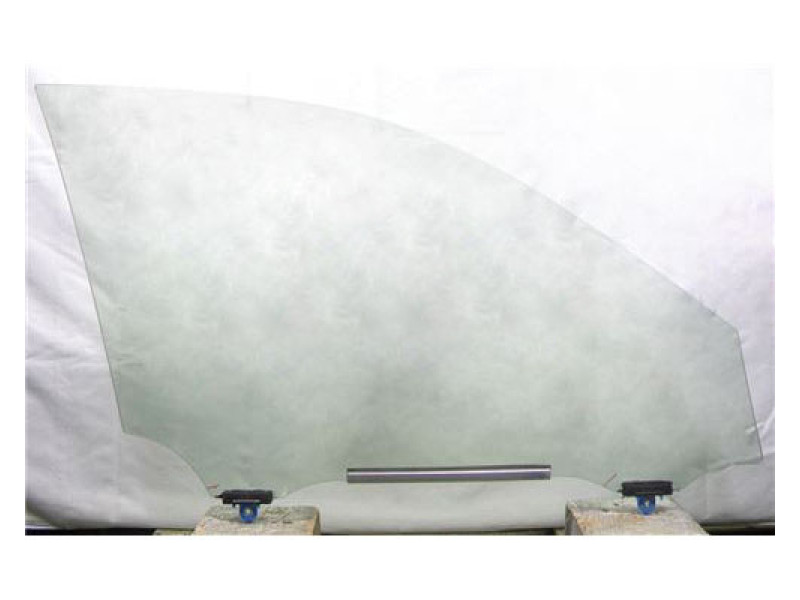 Скло дверне переднє праве Lexus IS 13-20 (XYG)