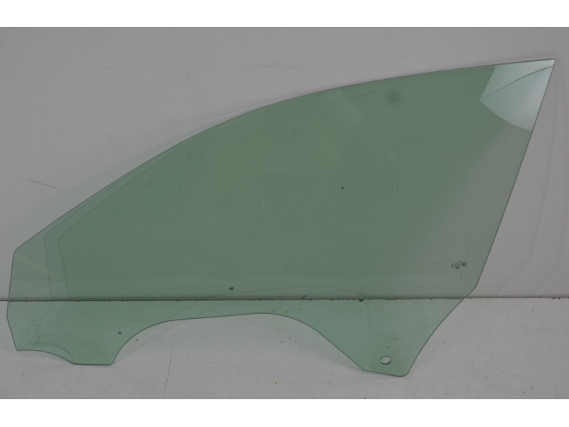 Скло дверне переднє ліве VW Arteon 17- (XYG)