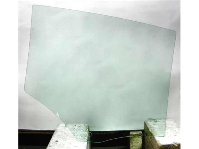 Скло дверне заднє ліве Volvo V60 2 10-18 (XYG)