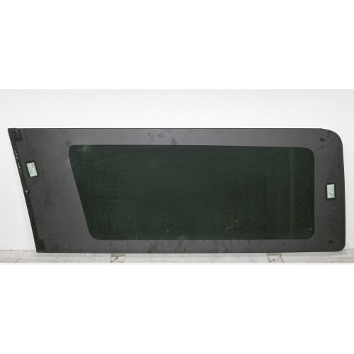 Скло кузовне заднє праве Hummer H2 2002-2009 XYG