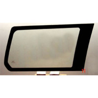 Скло ліве заднє кузовне Mitsubishi Pajero Sport 1 97-08 XYG