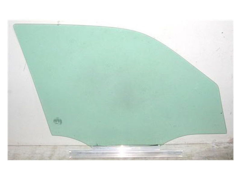 Скло передніх дверей Mercedes C-class W202 93-01 праве (SEKURIT)