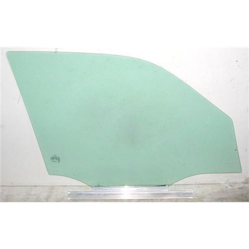 Скло передніх дверей Mercedes C-class W202 93-01 праве (SEKURIT)