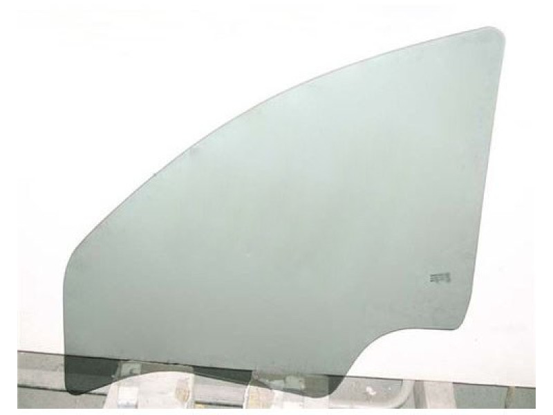 Скло дверне переднє праве Renault Duster 10-18, Renault Sandero 1 08-13 (XYG)