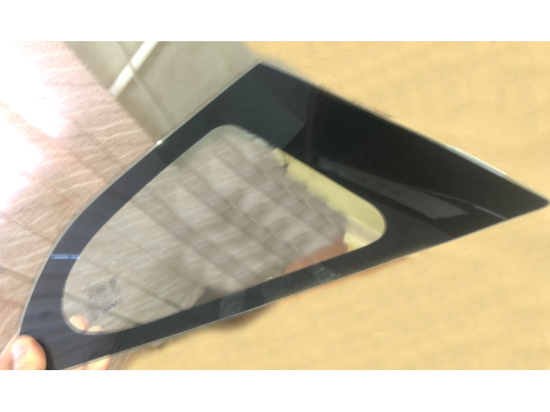 Скло праве заднє кузовне Hyundai Santa Fe 3 12-18 XYG