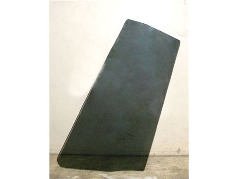 Скло праве заднє кузовне Nissan Leaf 11-17 (XYG)