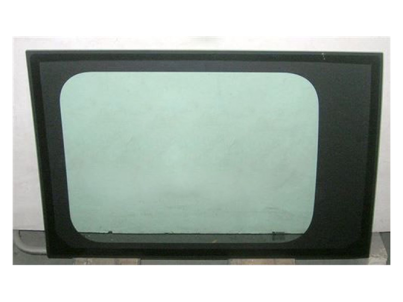 Скло праве заднє кузовне Opel Vivaro, Renault Trafic 01-13 (XYG) коротка база