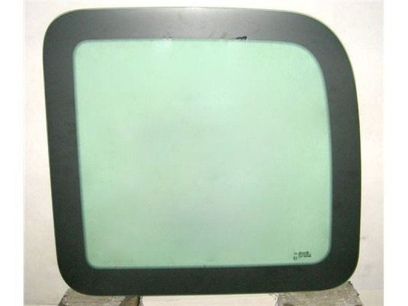 Скло праве заднє кузовне Renault Kangoo 97-09 XYG