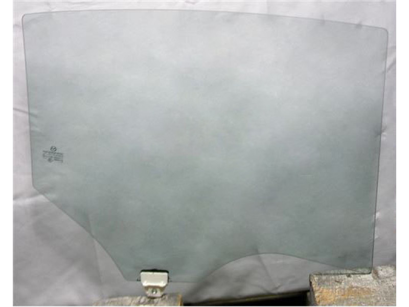 Скло задніх дверей Mazda 3 BM 13 - хетчбек ліве (XYG)