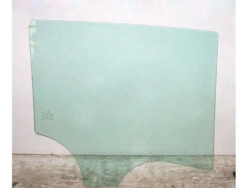 Скло задніх лівих дверей Mazda 3 BL 09-13 хетчбек (XYG)