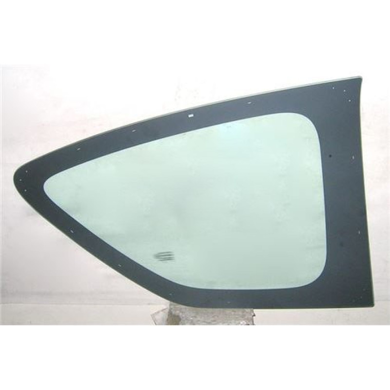 Скло заднє кузовне Citroen C1 05-14 ліве (SEKURIT)