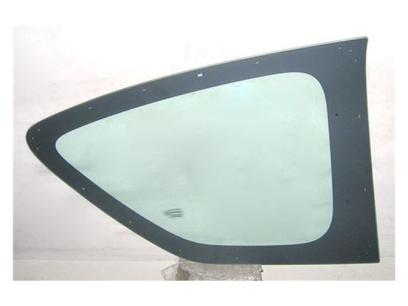 Скло заднє кузовне Citroen C1 05-14 ліве (XYG)