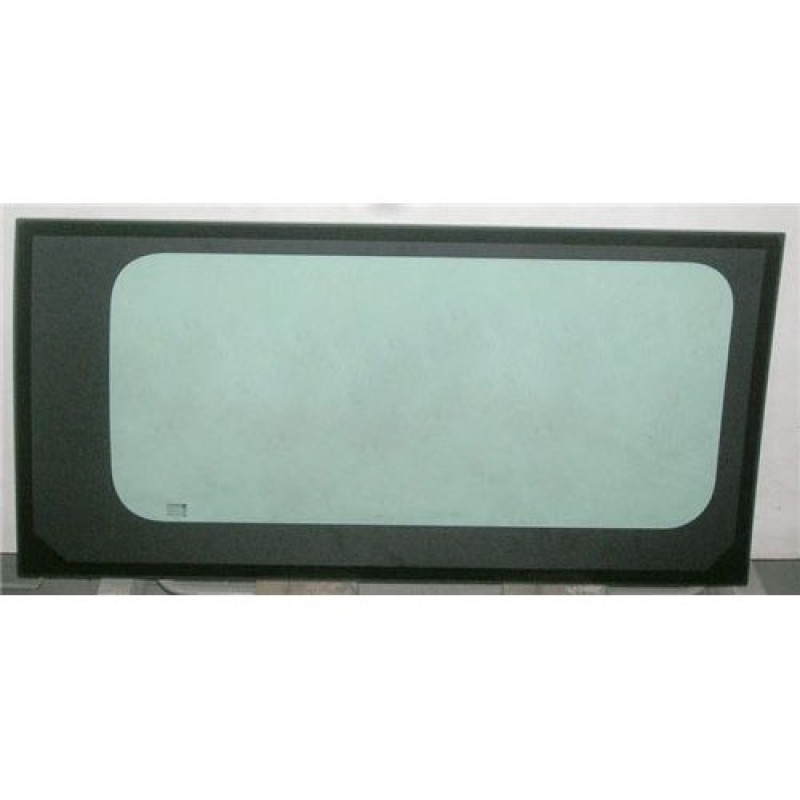 Скло заднє кузовне Opel Vivaro / Renault Trafic 01-13 ліве (XYG) довга база