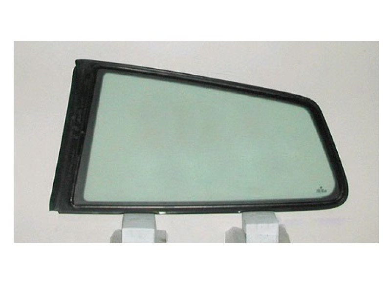 Скло заднє кузовне VW Polo 4 HB 02-09 ліве (Sekurit) 3 двері