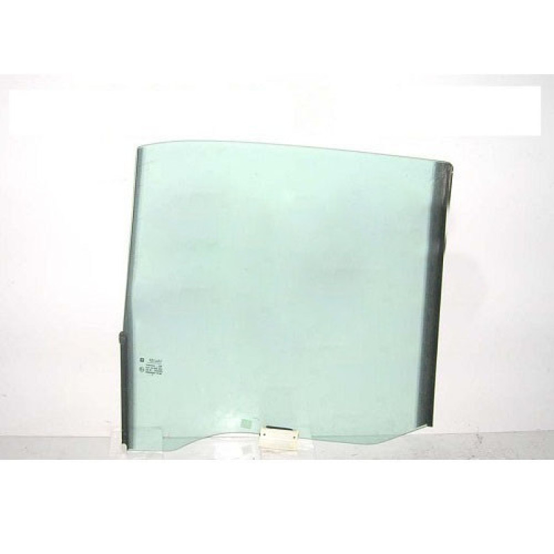 Скло задньої двері Opel Omega A 86-94 праве (XYG)