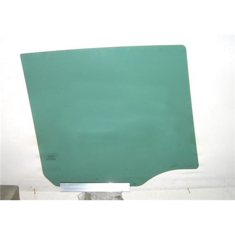 Скло задньої двері ліве Opel Zafira A 99-05 (XYG)