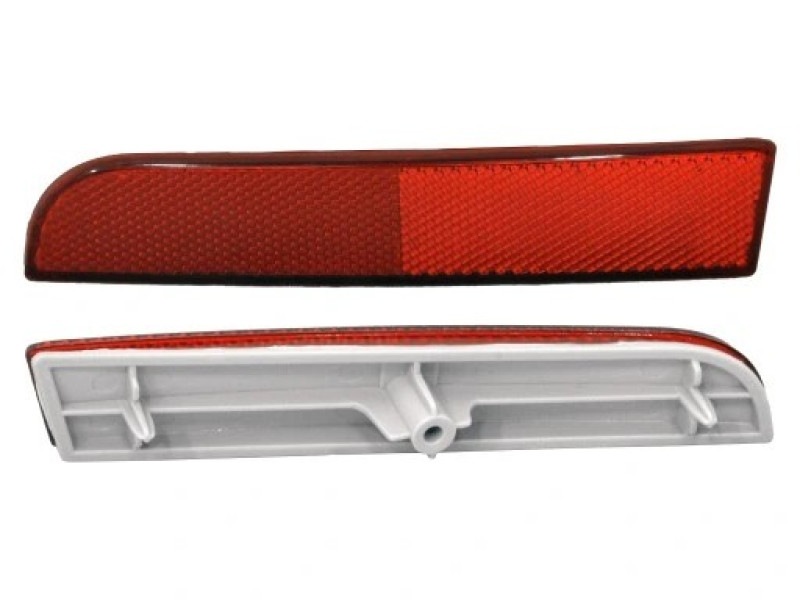 Свтловідбивач лівий в задній бампер Mitsubishi Lancer X, ASX, Outlander Sport (Tempest) 8355A039