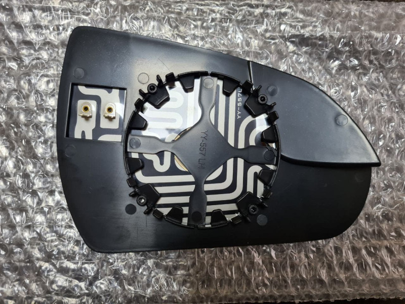 Вкладиш дзеркала лівий Hyundai Elantra AD 2016-2018 Китай