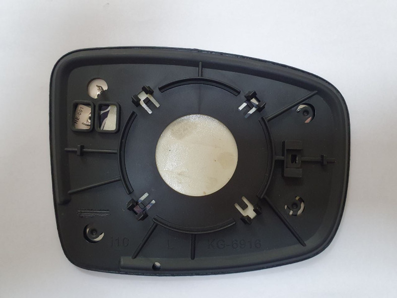 Вкладиш дзеркала лівий Hyundai i-10 2007-2013 Тайвань 87611-0X000