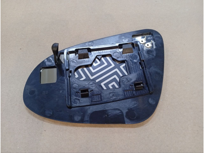 Вкладиш дзеркала правий без поворотника Toyota Camry XV50/XV55 2011-2017 Polcar