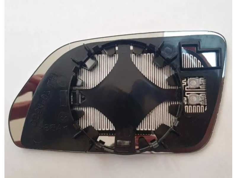 Вкладиш дзеркала правий Skoda Octavia A5 2005-2009, VW Polo 4 2005-2009 Тайвань 1Z1857522F, 6Q0857522K