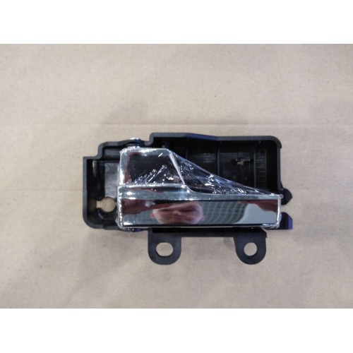 Внутрішня ручка передніх дверей ліва Ford Focus 2, C-Max 2003-2009 Китай хром
