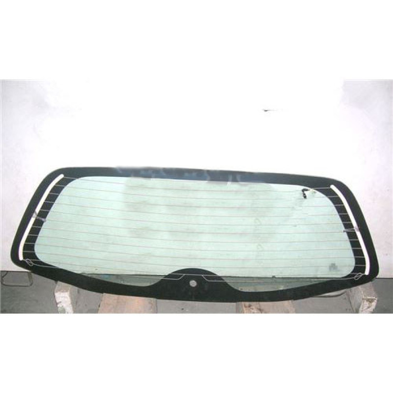 Заднє скло Chery Riich (XYG)