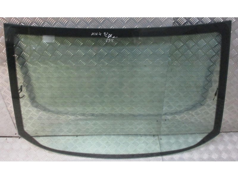 Заднє скло Ford Mondeo 4 07-14 седан (XYG)