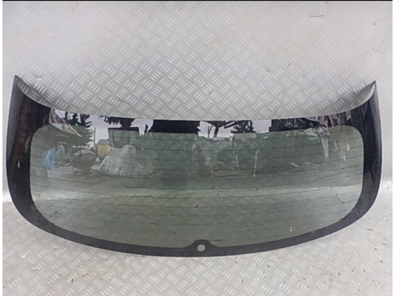 Заднє скло Kia Ceed універсал 12-15 (XYG) 