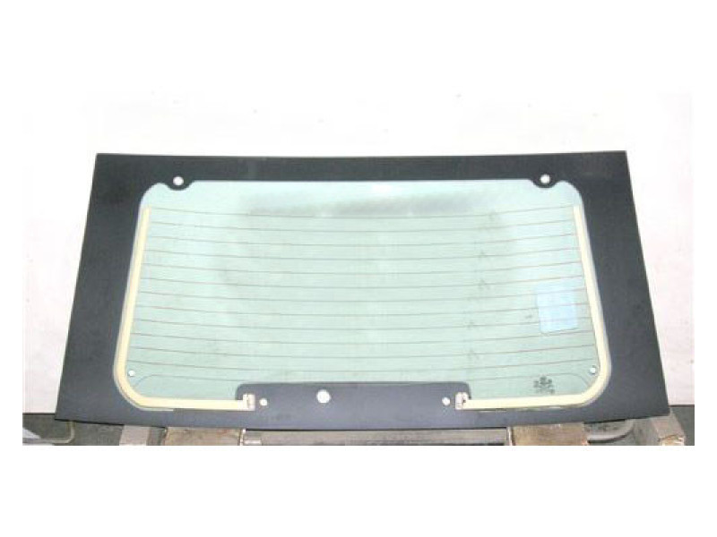 Заднє скло Kia Sportage 04-10 (Kia) 7 отворів