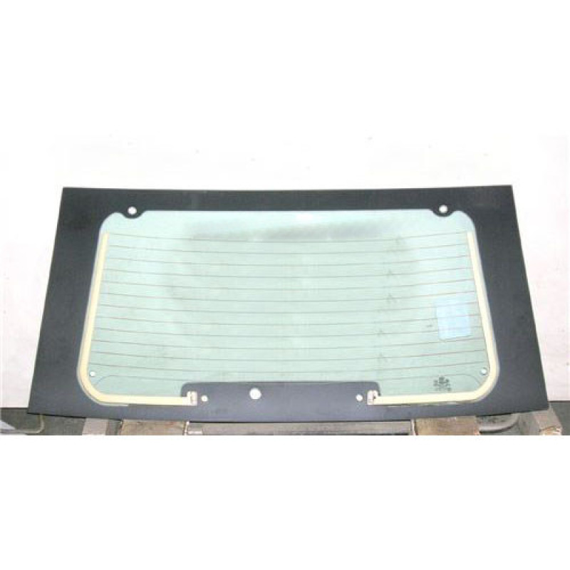 Заднє скло Kia Sportage 04-10 (Kia) 7 отворів