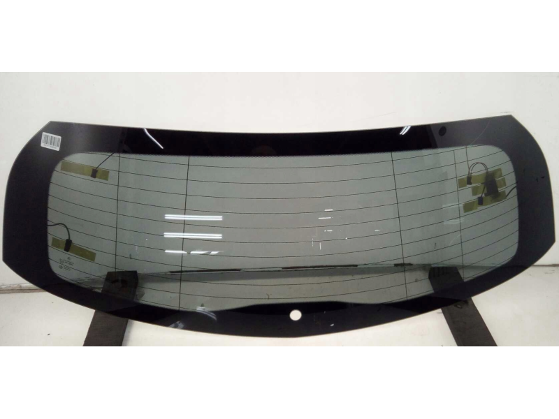 Заднє скло Mercedes A W176 хетчбек (XYG)