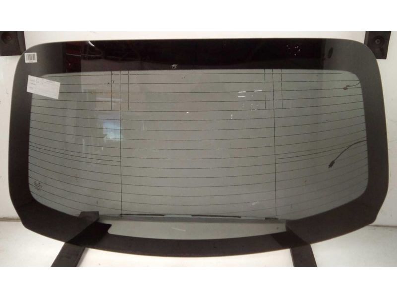 Заднє скло Mercedes C-class W205 15-21 седан (XYG)