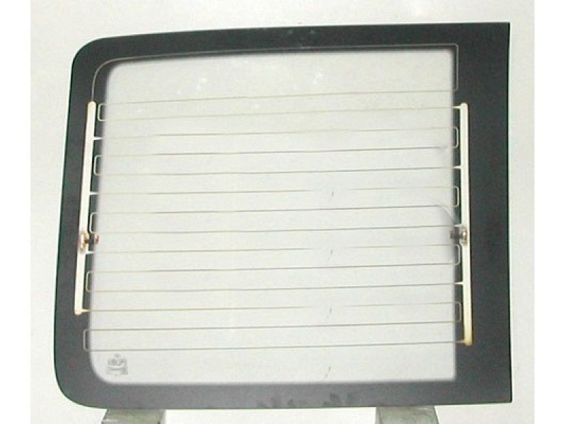 Заднє скло праве Mercedes Vito W638 96-02 (Pilkington)