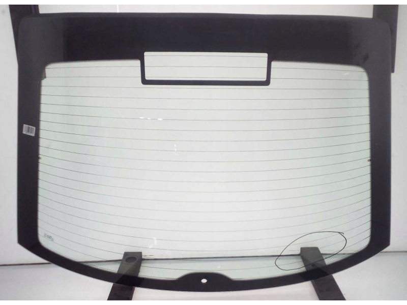 Заднє скло ліфтбек з отвором Skoda Octavia Tour 1996-2010 Sekurit