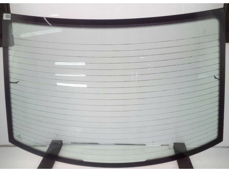 Заднє скло Skoda Superb 1 02-08, VW Passat B5 97-05 седан (XYG)