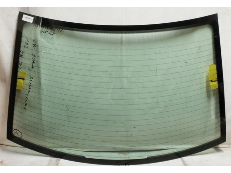 Заднє скло VW Bora 99-05 седан (Starglass)