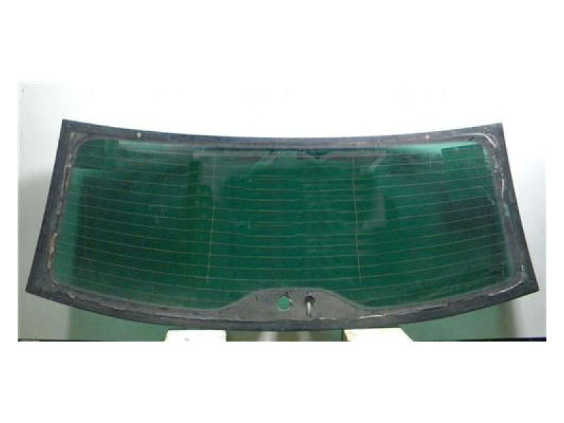 Заднє скло VW Touareg 1 03-10 (XYG)