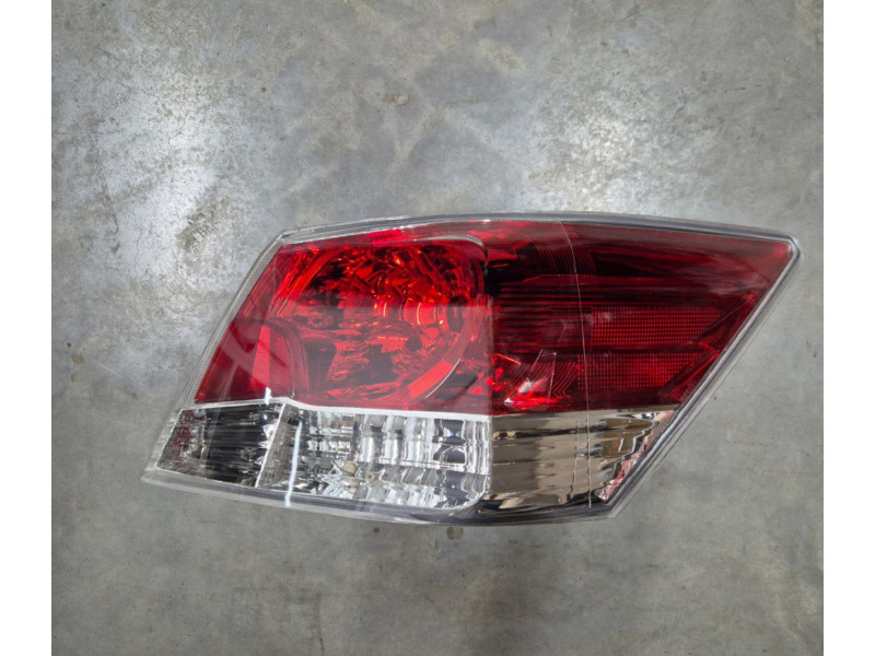 Ліхтар задній Honda Accord 8 седан 08-10 USA правий (FPS) 33500TA0A01
