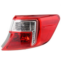 Ліхтар задній правий зовнішній Toyota Camry XV50 USA 11-14 (TYC) 8155106490
