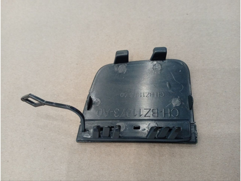 Заглушка гака переднього бампера Mercedes GLA-class X156 14-17 (Тайвань)