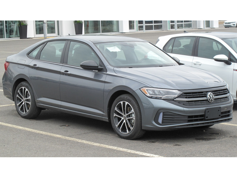 Заглушка гака переднього бампера VW Jetta 7 2022-2024 рестайлінг FPS 17A807241BGRU
