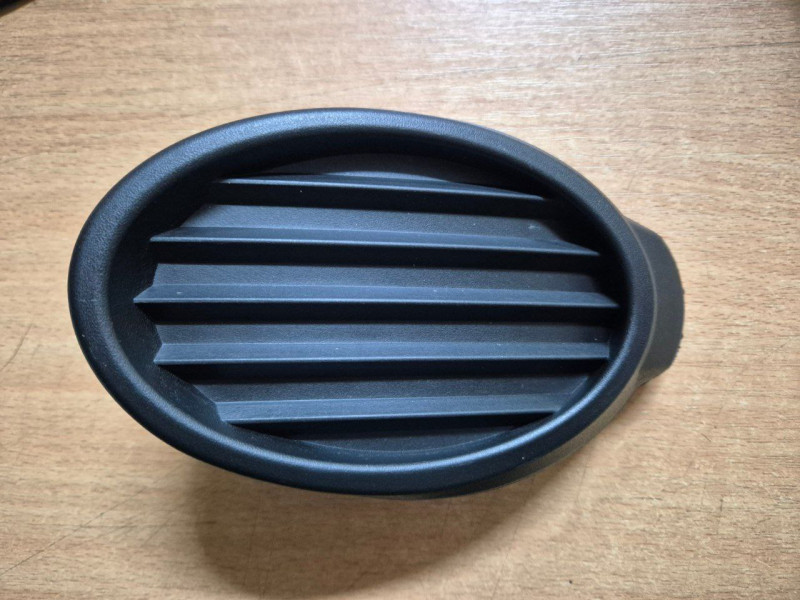 Заглушка протитуманної фари ліва Ford Focus 3 2011-2014 (Tempest) BM5119953B