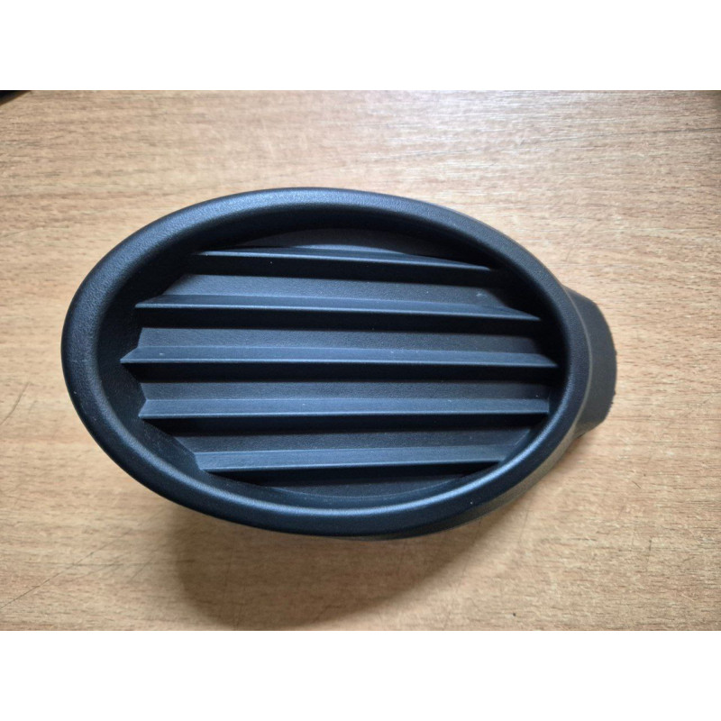 Заглушка протитуманної фари ліва Ford Focus 3 11-14 (Tempest) BM5119953B