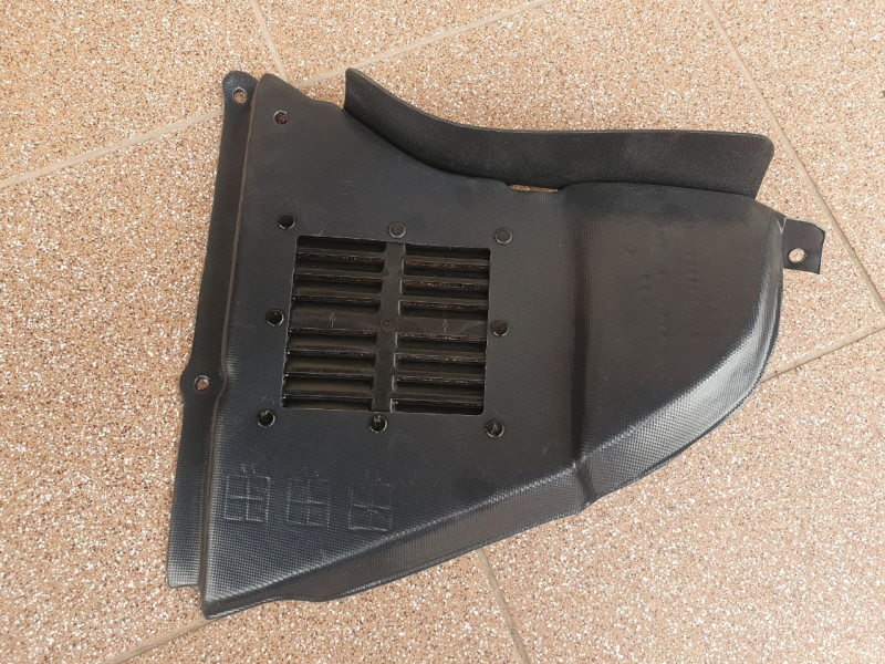 Захист двигуна правий BMW 5 E60 2003-2010 Тайвань 51717033754