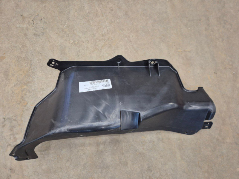 Захист двигуна правий Skoda Octavia 1, Tour (1996-2010), VW Golf 4 (1997-2004), Bora (1998-2005), Audi A3 8L (1996-2003), Seat Leon 1 (1999-2006), Toledo 2 (1998-2004) 1J0825245E